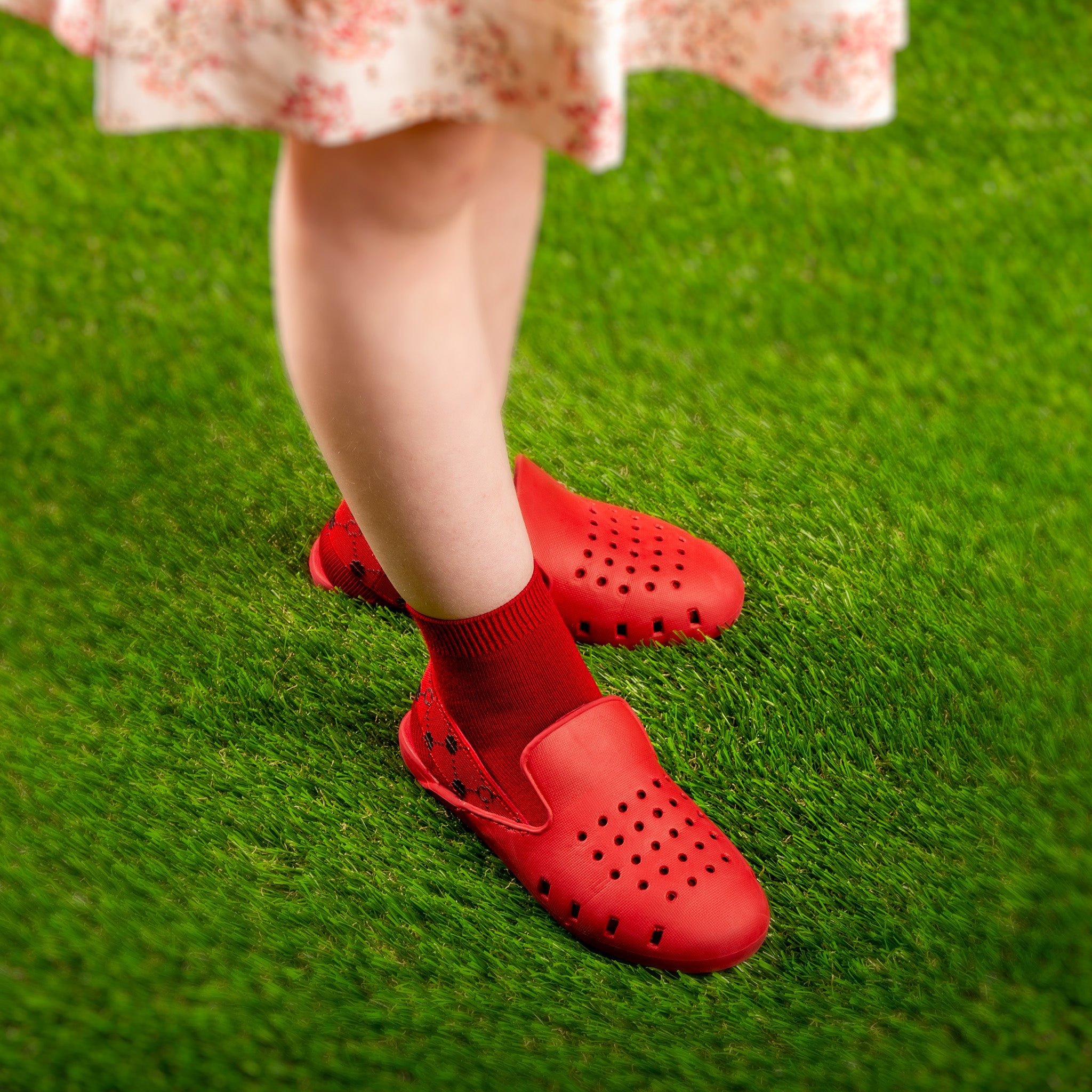 Red crocs on feet deals