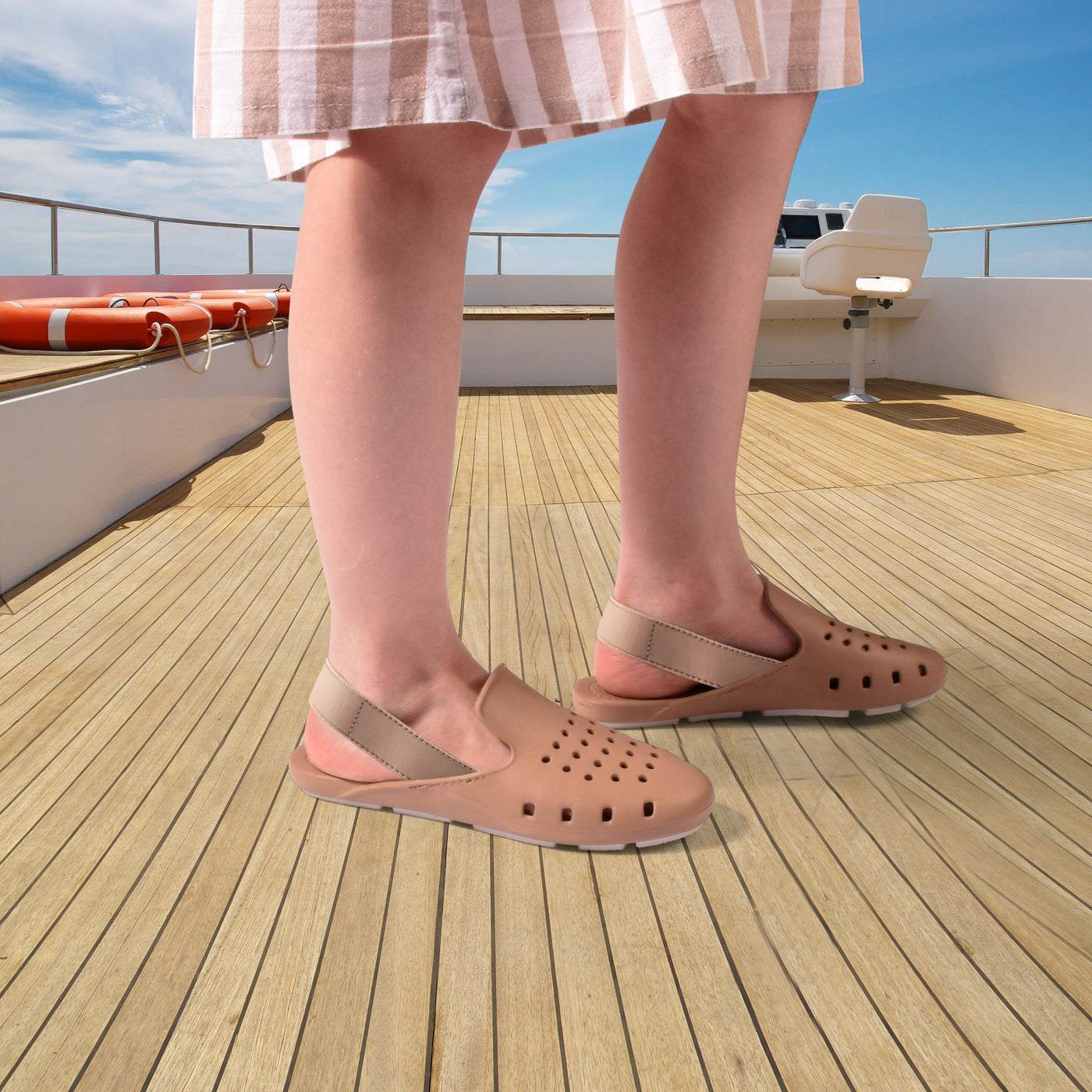 Girls water shoe womens slide sandal in tan crocs