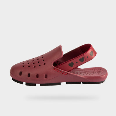 Kids floater shoes. slide sandal in burgundy with hear slingback
