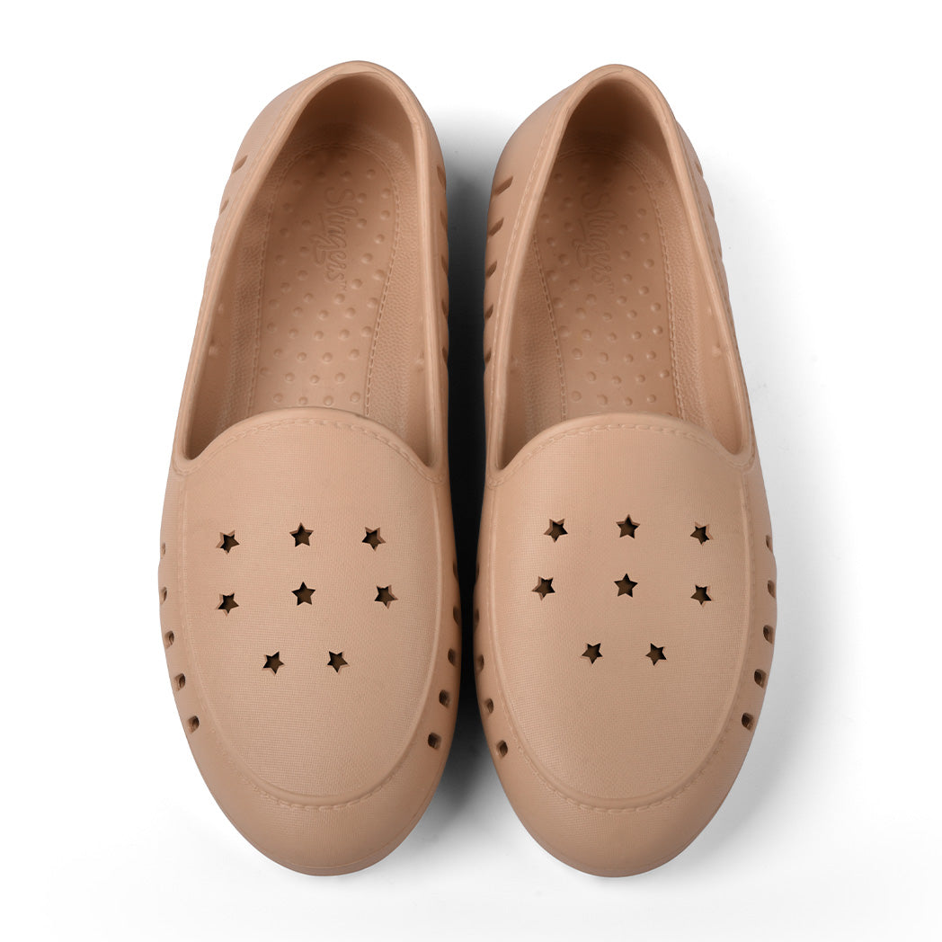 Sand water shoe loafer perforated.