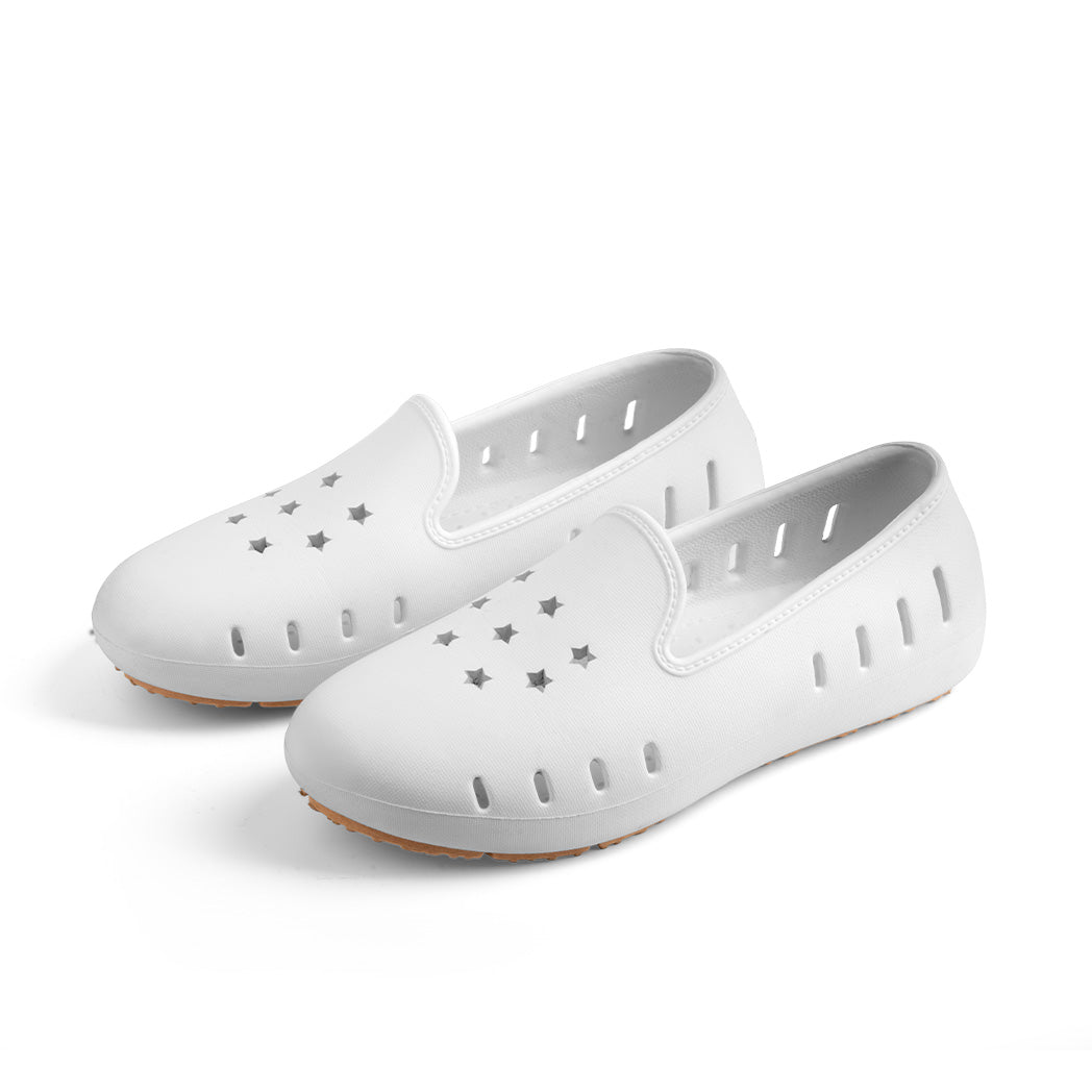 Girls white pool shoe star perforated