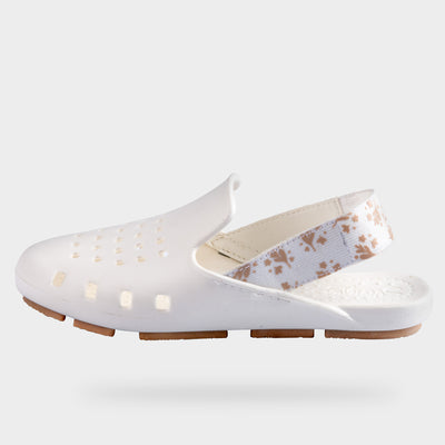WHITE BLOSSOM MULE SLINGERS <br><span style="font-size: 8px; font-weight: normal;"> White Slides Sandals Closed Toe Kids, Toddlers,  Girls Water Shoes Summer 2024