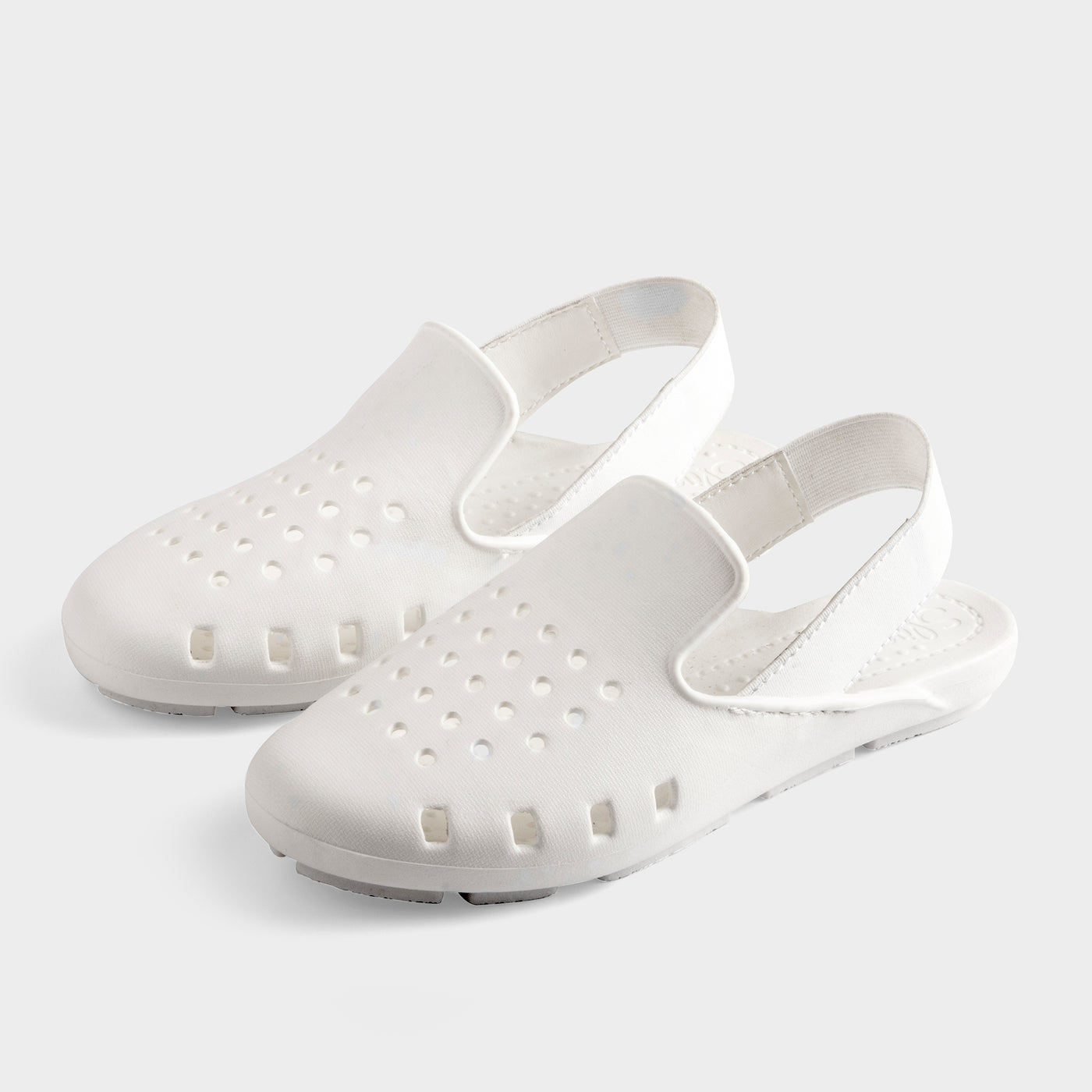 White clogs crocs. slingback flats white water shoes.